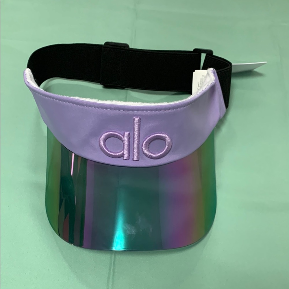 ALO Yoga Purple Hat Sleek Design